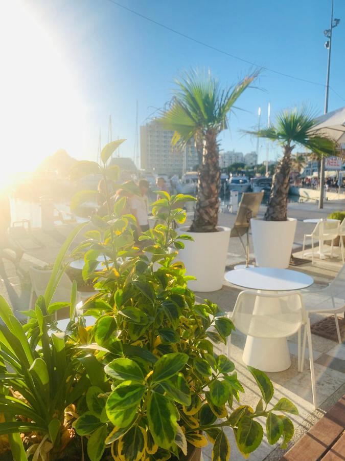 Appartement accès direct mer, en face du port et de toutes commodités La Grande-Motte Exterior foto